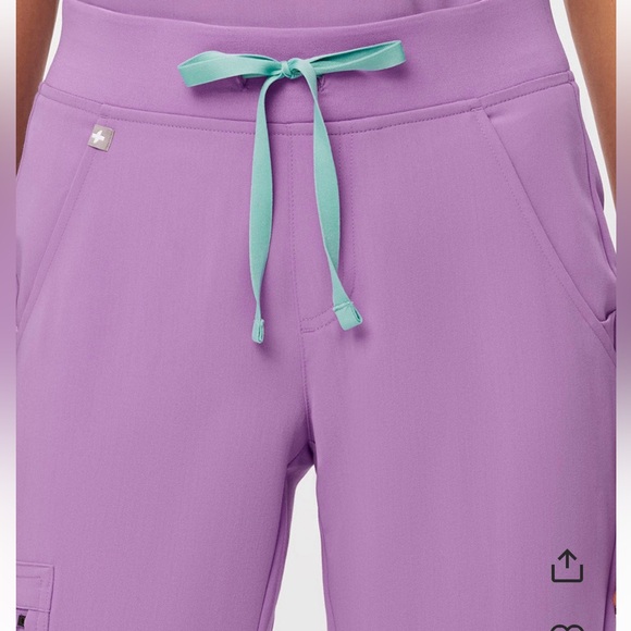 FIGS Scrub Set - Picture 3 of 13